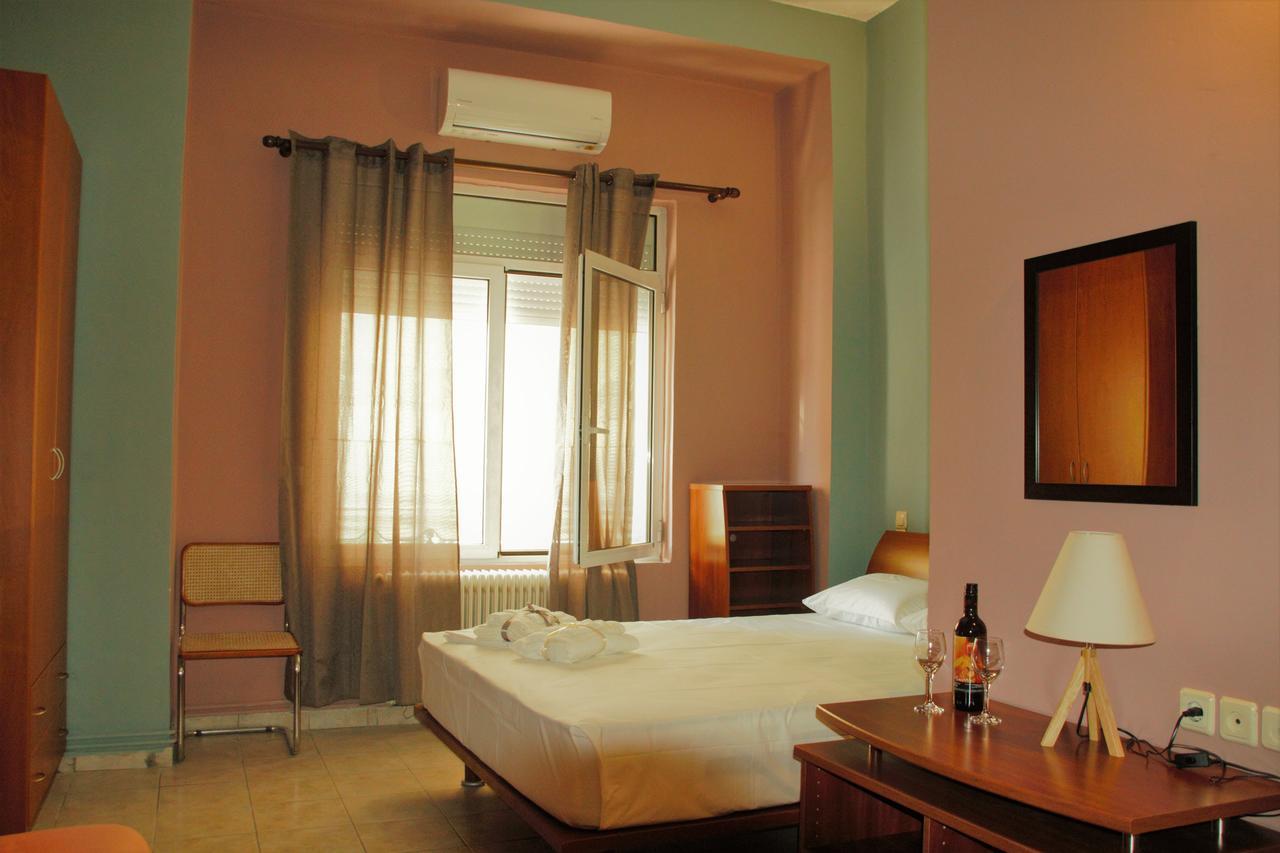 Alexander Rooms & Apartments Igoumenitsa Luaran gambar